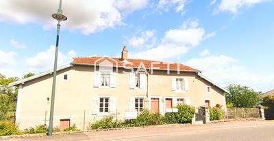 Maison - 200 m² - 11 pièces