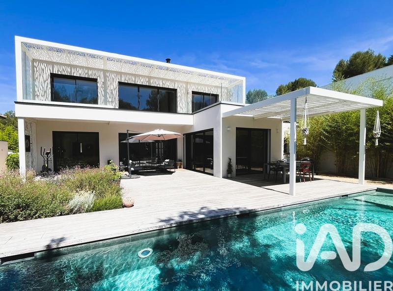 Maison de maîtres - 212 m² - 6 pièces