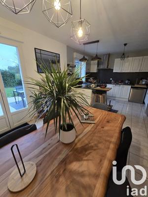 Maison - 104 m² - 5 pièces