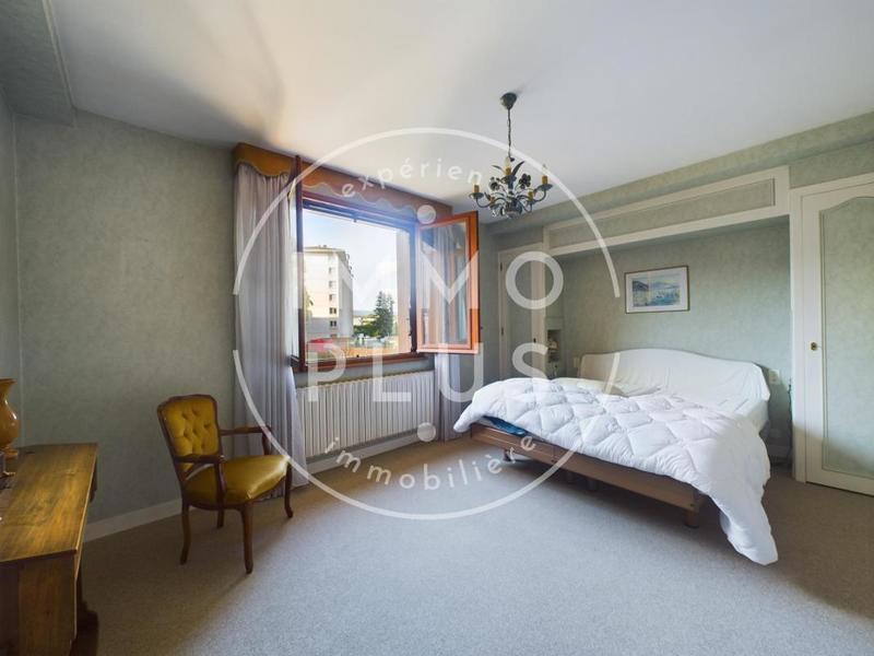 Maison - 167 m² - 7 pièces