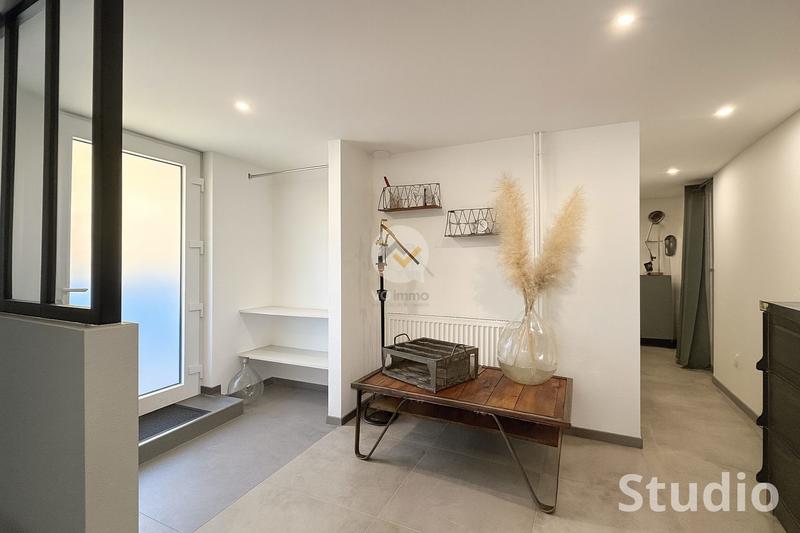 Maison contemporaine - 196 m² - 7 pièces