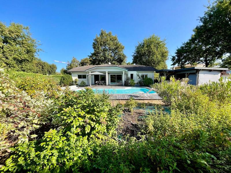 Maison - 169 m² - 6 pièces