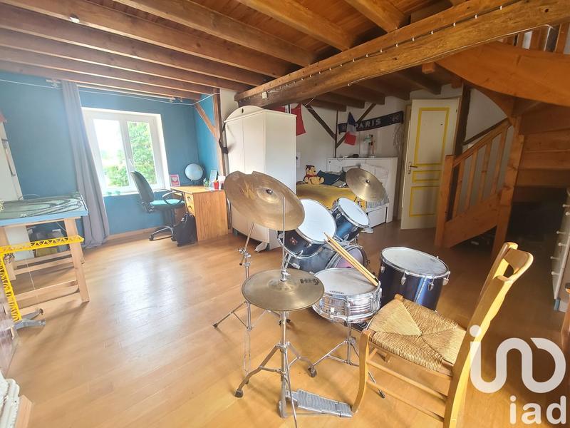 Maison - 340 m² - 9 pièces