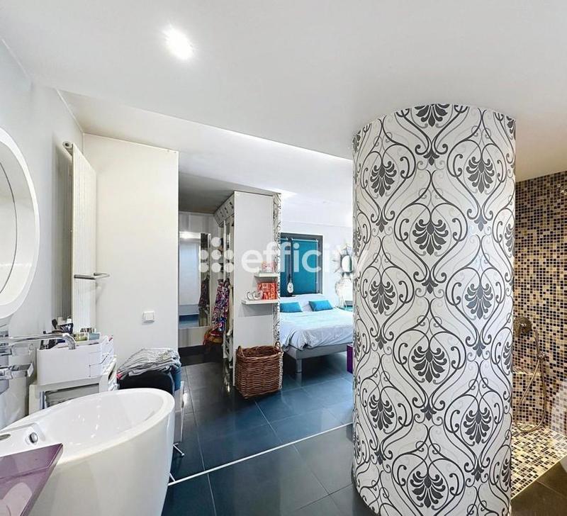 Maison - 90 m² - 3 pièces