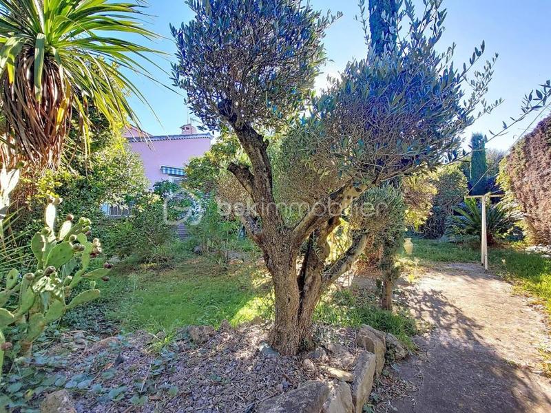 Villa - 161 m² - 7 pièces