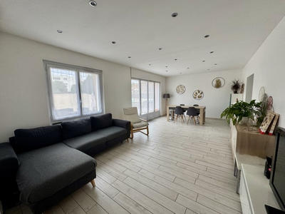 Maison - 105 m² - 4 pièces