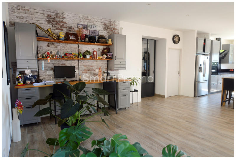 Villa - 225 m² - 9 pièces