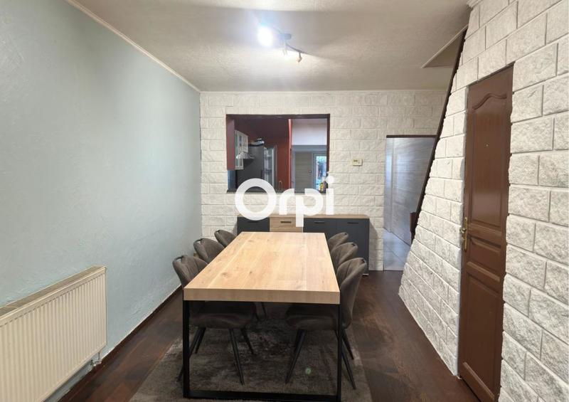 Maison - 93 m² - 4 pièces