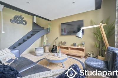 Chambre - 13 m² - 1 pièce