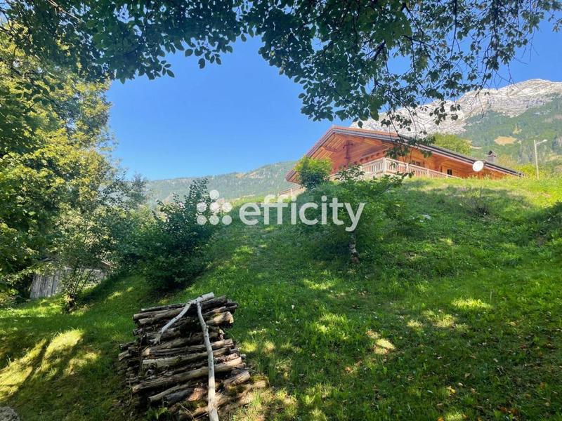 Châlet - 168 m² - 10 pièces