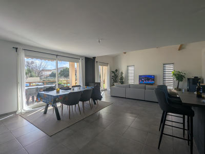Villa - 120 m² - 4 pièces