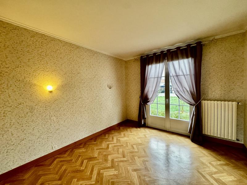 Maison traditionnelle - 104 m² - 4 pièces