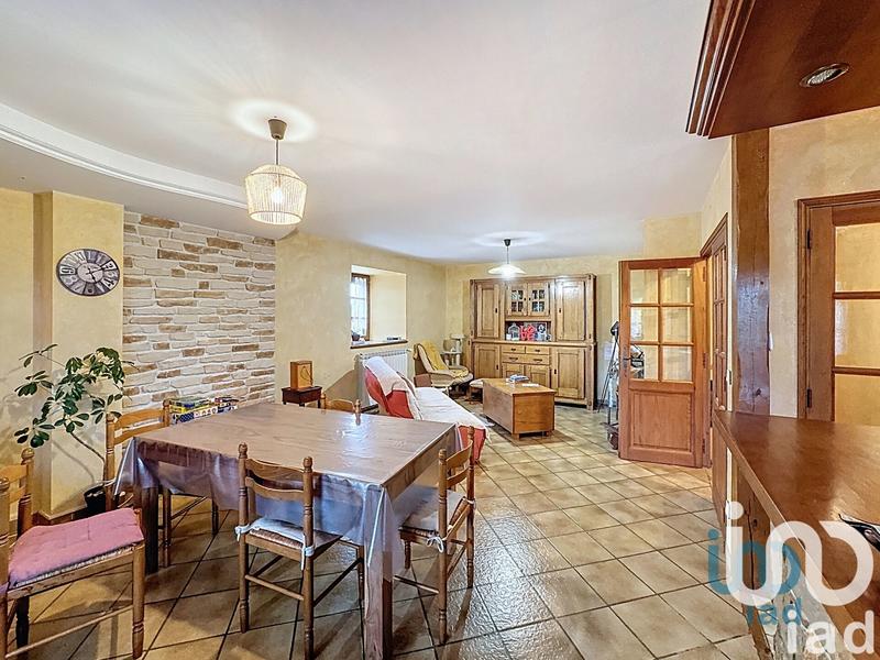 Maison - 210 m² - 7 pièces