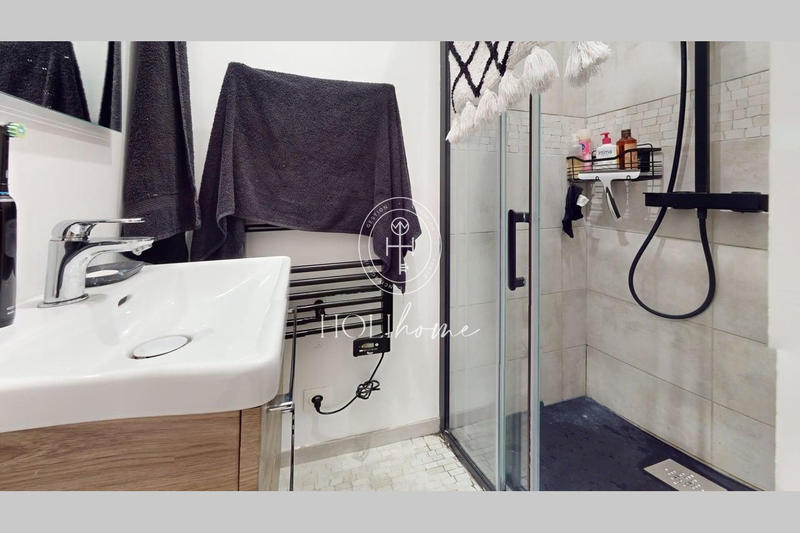 Maison - 209 m² - 5 pièces