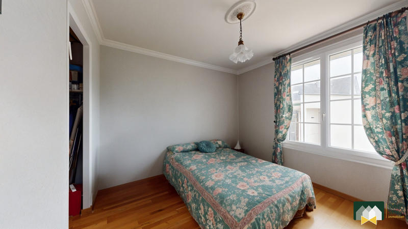 Maison traditionnelle - 107 m² - 4 pièces