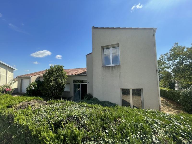 Maison - 145 m² - 6 pièces