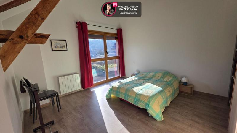 Maison - 166 m² - 5 pièces