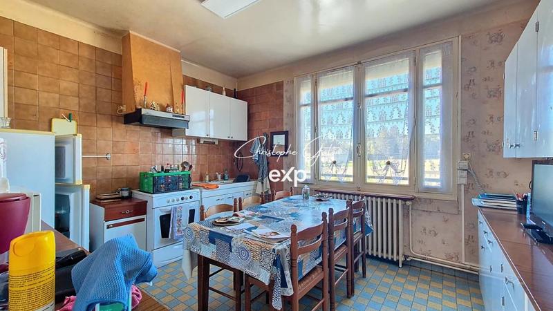 Maison - 140 m² - 7 pièces