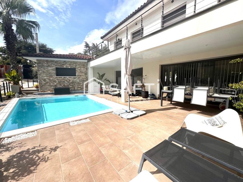 Maison - 160 m² - 7 pièces