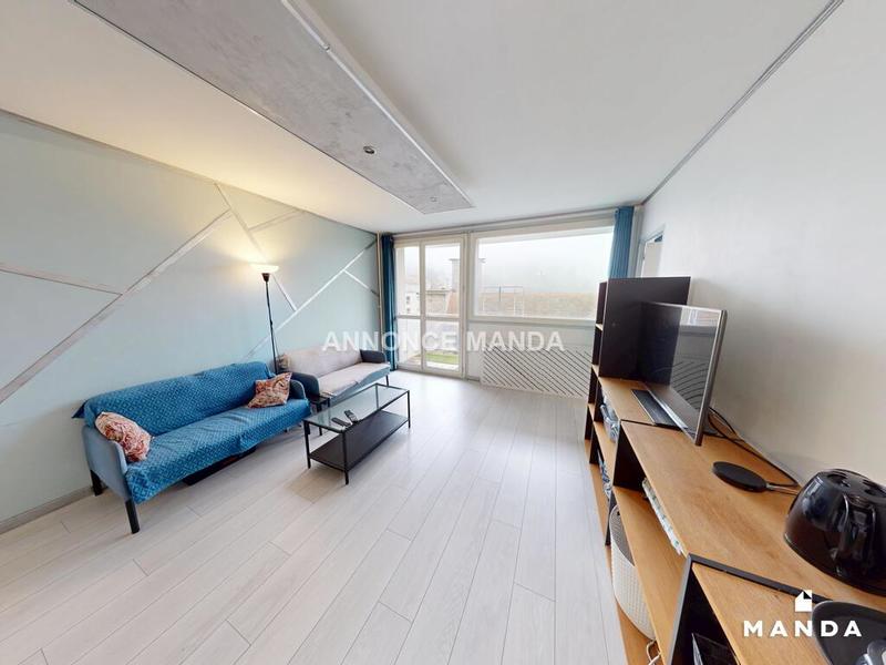 Chambre - 10 m² - 5 pièces