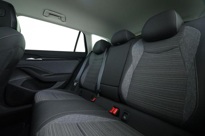 Skoda Superb Combi 2.0 Tdi Scr Dsg7 150 ch