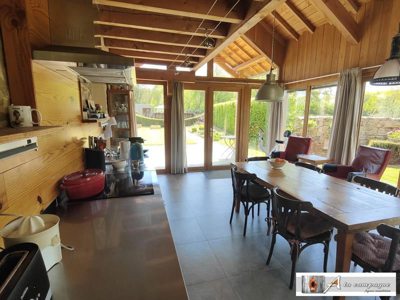 Maison ancienne - 215 m² - 6 pièces