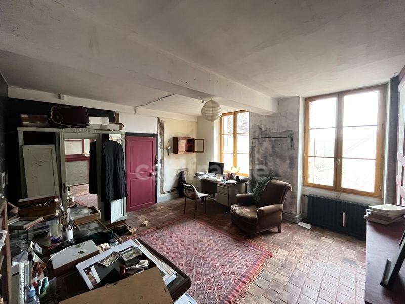 Maison - 214 m² - 7 pièces