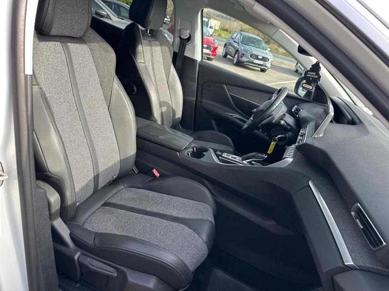Peugeot 3008 BlueHDi 130ch s&amp;S Eat8 Allure