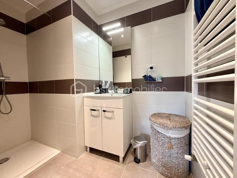 Appartement - 92 m² - 4 pièces