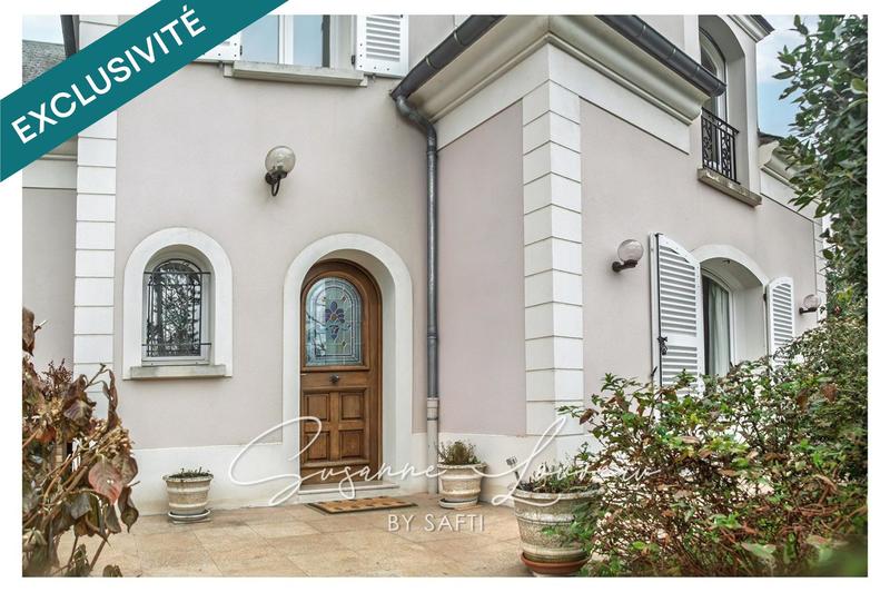 Villa - 215 m² - 9 pièces