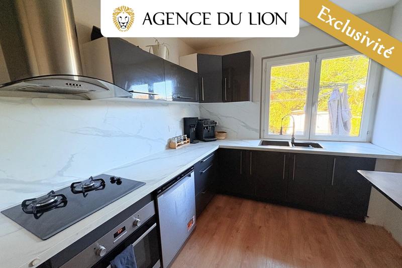 Maison - 96 m² - 5 pièces