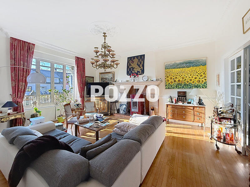 Maison bourgeoise - 337 m² - 12 pièces