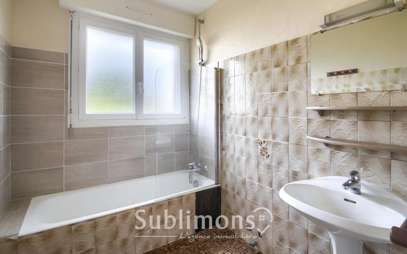 Maison - 159 m² - 7 pièces