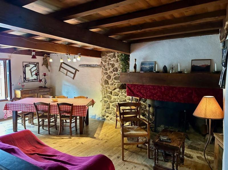 Maison - 80 m² - 5 pièces