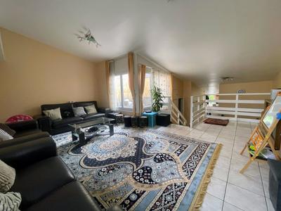 Appartement - 93 m² - 5 pièces