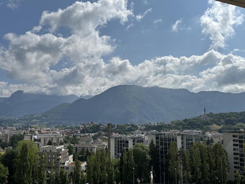 Appartement - 89 m² - 3 pièces