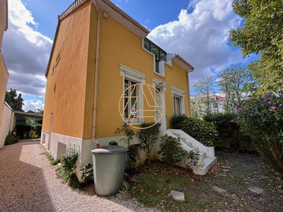 Maison ancienne - 178 m² - 7 pièces