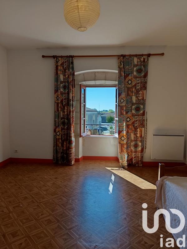 Maison - 400 m² - 5 pièces