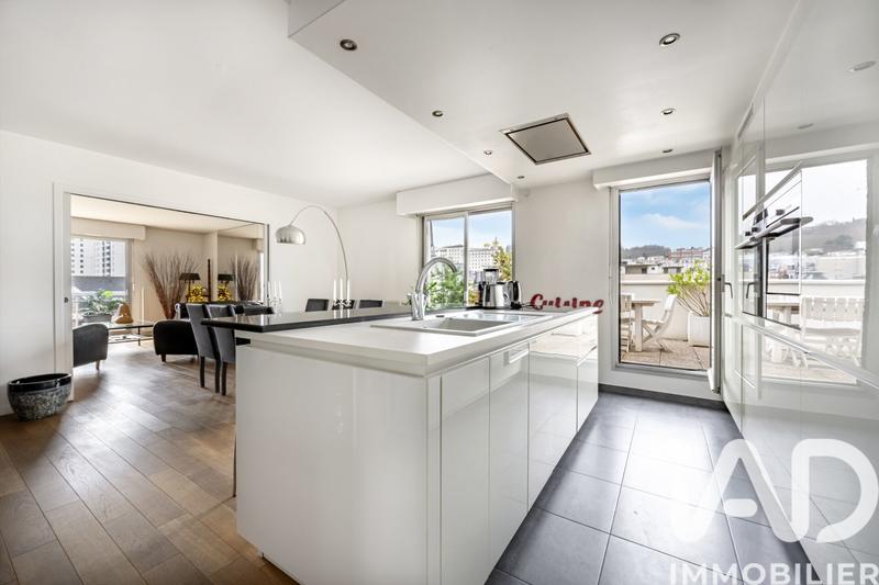 Appartement - 102 m² - 5 pièces