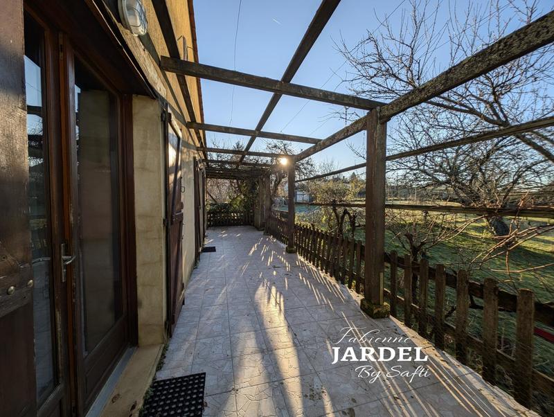 Maison - 200 m² - 6 pièces