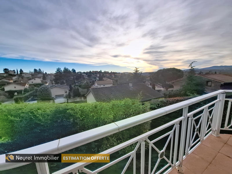 Maison - 158 m² - 6 pièces