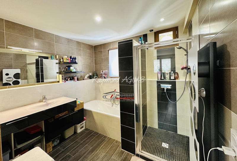 Maison de village - 265 m² - 11 pièces