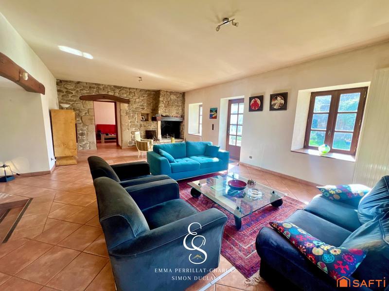 Maison - 244 m² - 8 pièces