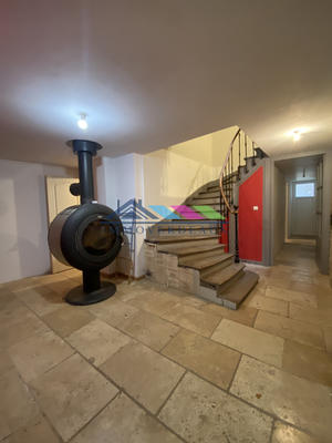 Maison - 239 m² - 7 pièces