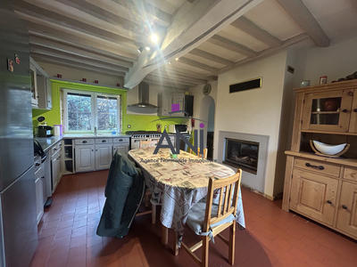 Maison - 90 m² - 5 pièces