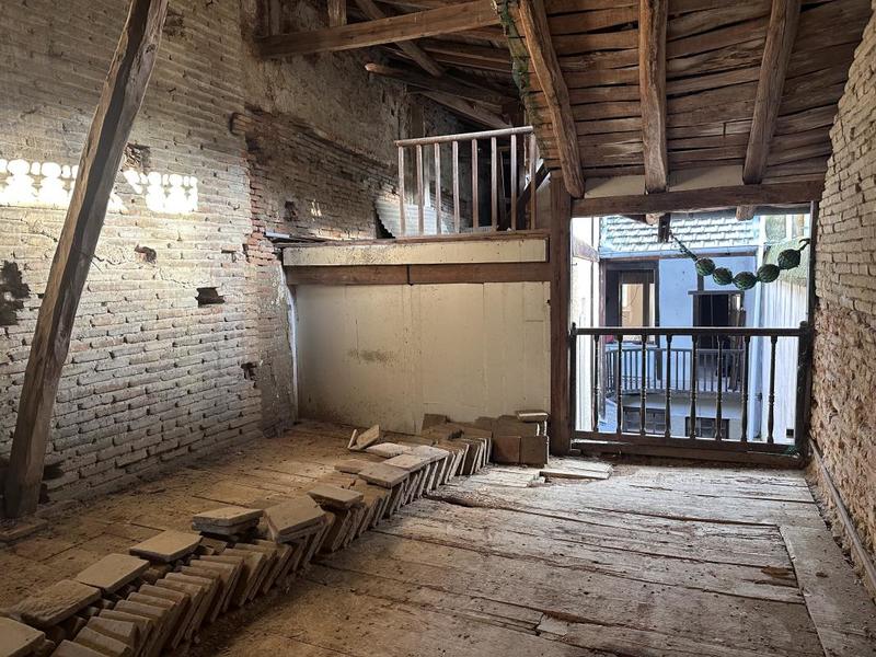 Immeuble - 190 m² - 9 pièces