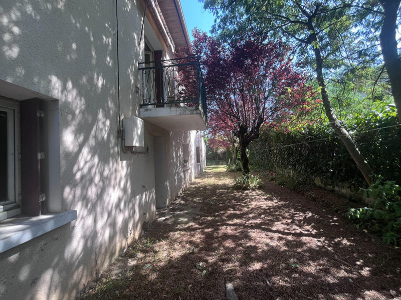 Maison - 180 m² - 7 pièces