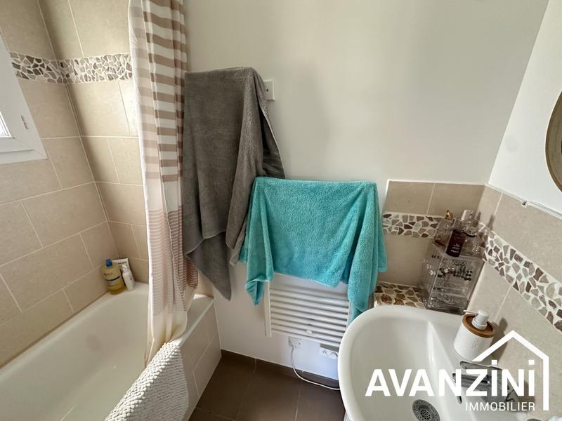 Maison - 95 m² - 4 pièces