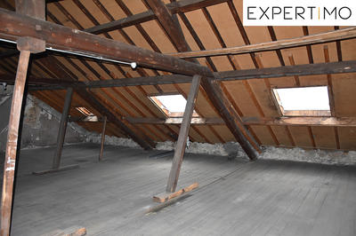 Maison - 339 m² - 8 pièces