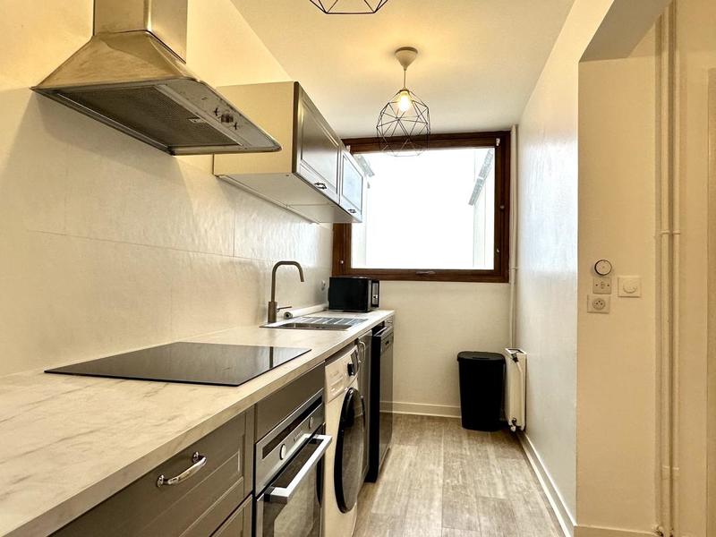 Chambre - 90 m² - 1 pièce